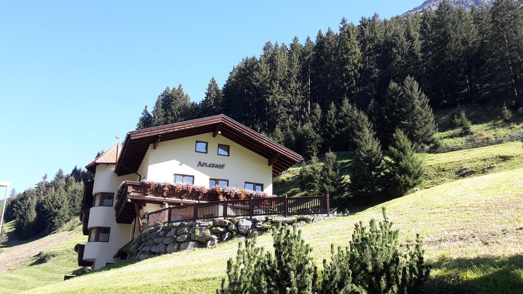 Апартаменти Adlerhof Санкт-Леонгард-ім-Пітцталь Екстер'єр фото