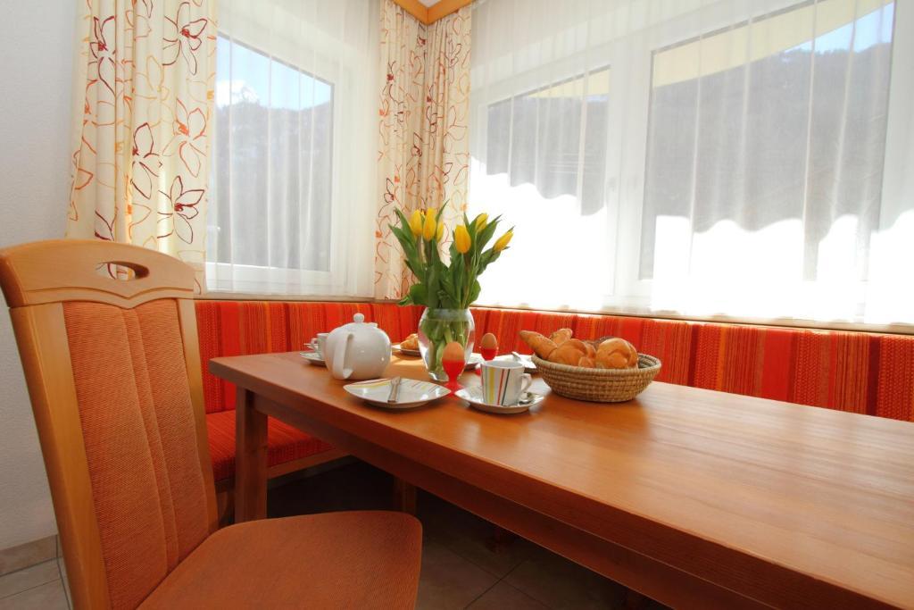 Апартаменти Adlerhof Санкт-Леонгард-ім-Пітцталь Номер фото